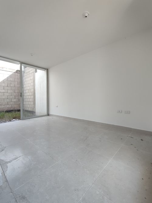 Casa de 2 alcobas en arriendo en Conjunto Cerrado Firenze, Villa del Rosario, 54 m² · foto 2 de 13