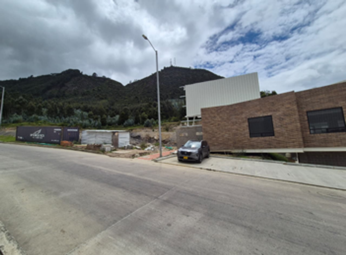 Bodega en venta en Chuntame, Cajicá, 1100 m² · foto 2 de 5