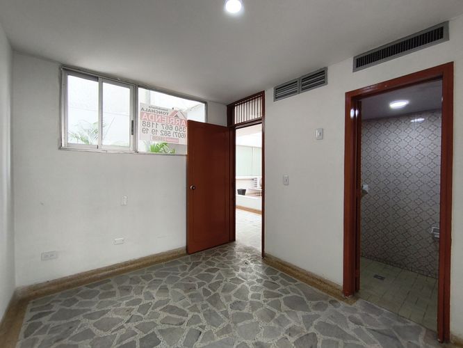 Oficina en arriendo en Quinta Velez, Cúcuta, 35 m² · foto 4 de 5