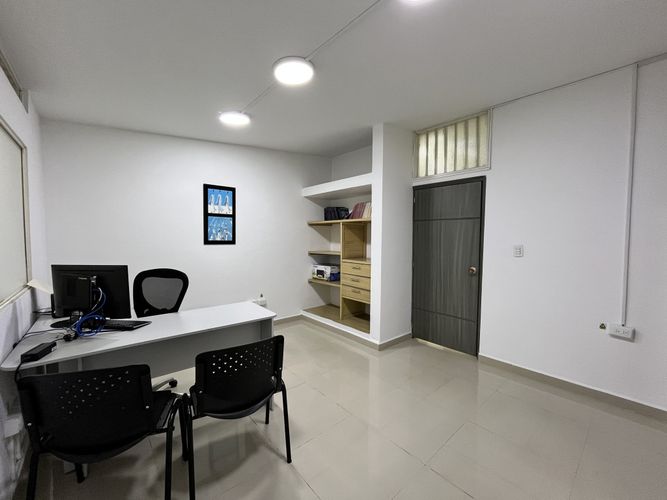 Oficina en arriendo en Caobos, Cúcuta, 286 m² · foto 13 de 24