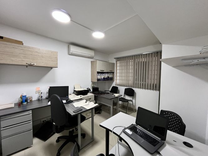 Oficina en arriendo en Caobos, Cúcuta, 286 m² · foto 18 de 24