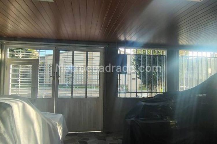 Casa de 4 alcobas en venta en Villa Javier, Bogotá, 143 m² · foto 2 de 17