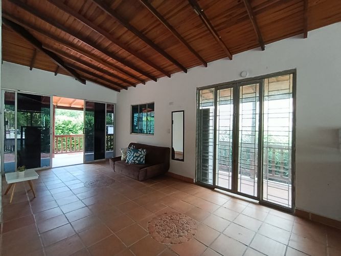 Casa de 4 alcobas en arriendo en California, Los Patios, 400 m² · foto 4 de 18