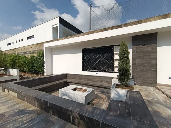 Casa de 4 alcobas en arriendo en California, Los Patios, 400 m² · foto 16 de 18