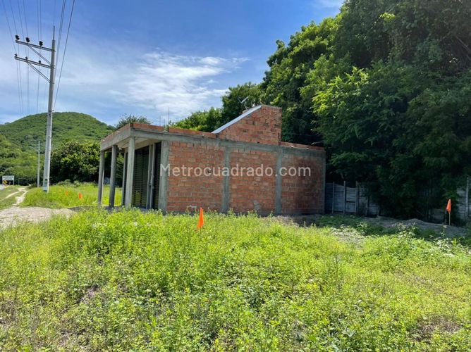 Casa de 2 alcobas en venta en Oriente, Girardot, 70 m² · foto 5 de 24