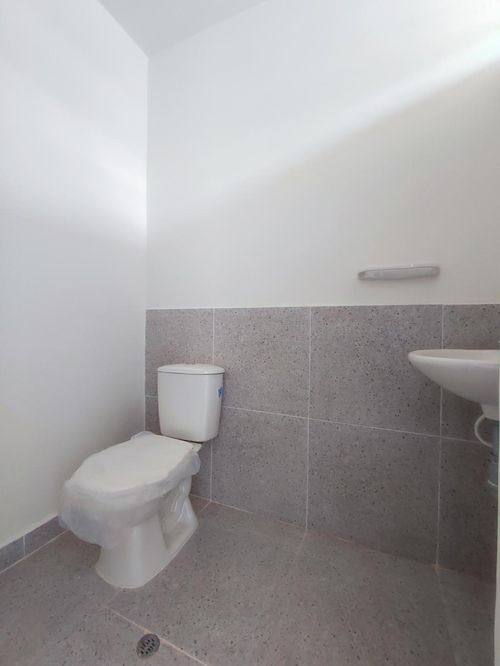 Oficina en arriendo en La Playa, Cúcuta, 110 m² · foto 7 de 8