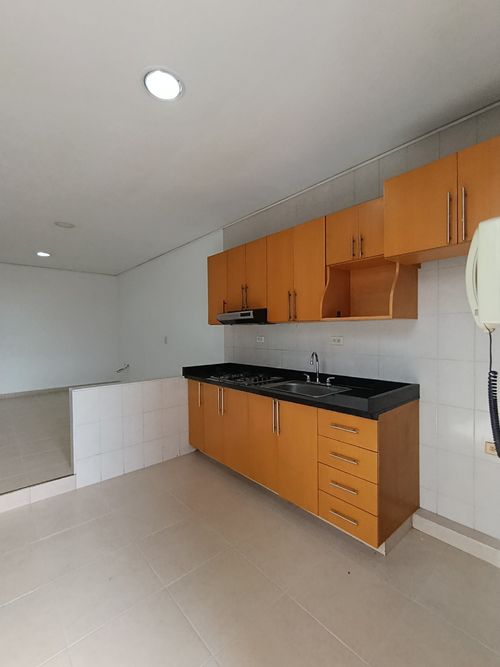 Apartamento de 3 alcobas en venta en Popular, Cúcuta, 98 m² · foto 2 de 13