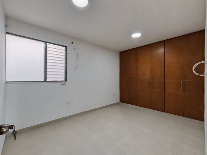 Apartamento de 3 alcobas en venta en Popular, Cúcuta, 98 m² · foto 3 de 13