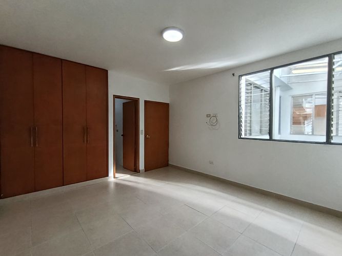 Apartamento de 3 alcobas en venta en Popular, Cúcuta, 98 m² · foto 6 de 13