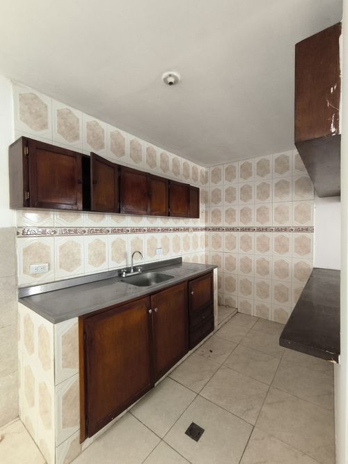 Casa de 4 alcobas en venta en La Cabrera, Cúcuta, 92 m² · foto 3 de 8