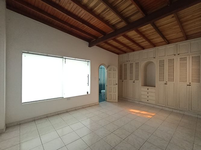 Casa de 5 alcobas en venta en Villas De Santander, Villa del Rosario, 259 m² · foto 9 de 20