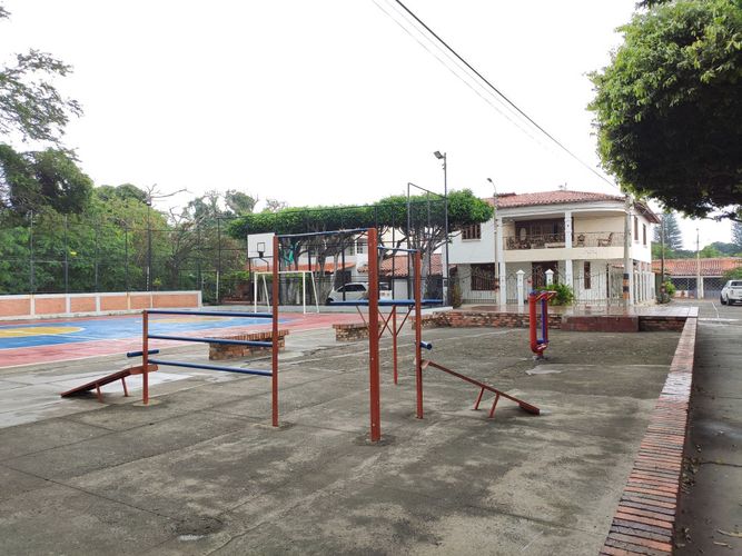 Casa de 5 alcobas en venta en Villas De Santander, Villa del Rosario, 259 m² · foto 19 de 20