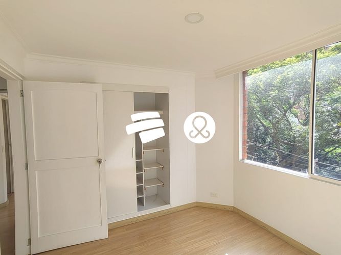 Apartamento de 3 alcobas en venta en Laureles, Medellín, 127 m² · foto 15 de 20