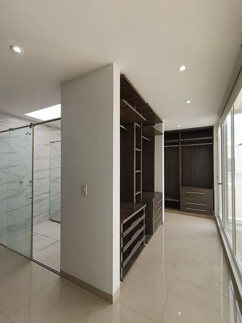 Casa de 4 alcobas en venta en Los Trapiches, Villa del Rosario, 350 m² · foto 7 de 21
