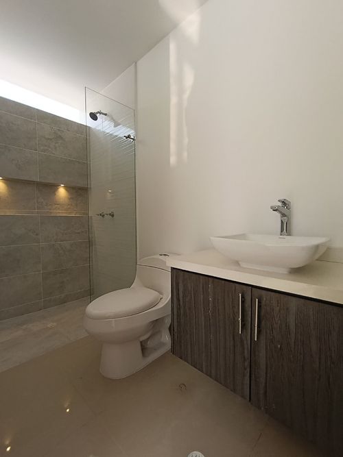 Casa de 4 alcobas en venta en Los Trapiches, Villa del Rosario, 350 m² · foto 11 de 21