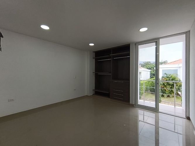 Casa de 4 alcobas en venta en Los Trapiches, Villa del Rosario, 350 m² · foto 12 de 21