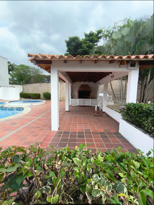 Casa de 4 alcobas en venta en Los Trapiches, Villa del Rosario, 350 m² · foto 19 de 21