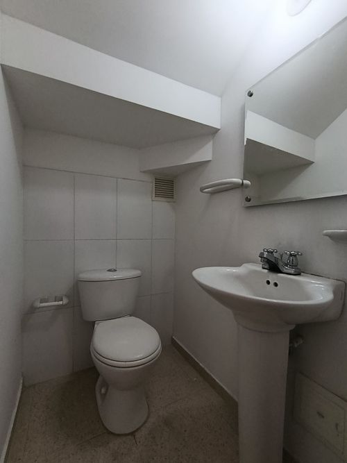 Casa de 3 alcobas en venta en Lomitas, Villa del Rosario, 140 m² · foto 4 de 23
