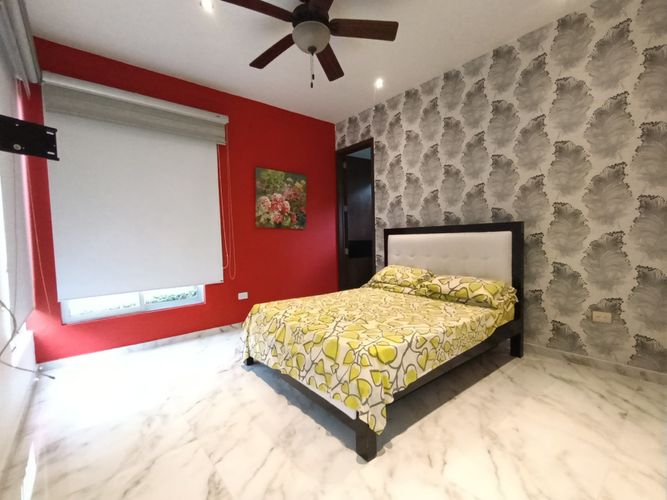 Casa de 4 alcobas en venta en California, Los Patios, 300 m² · foto 5 de 19