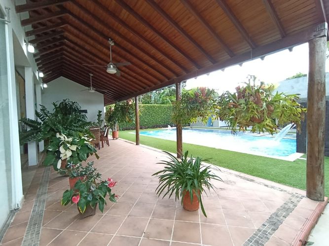 Casa de 4 alcobas en venta en California, Los Patios, 300 m² · foto 13 de 19