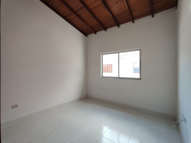 Casa de 3 alcobas en venta en Ub. La Floresta, Los Patios, 90 m² · foto 6 de 14