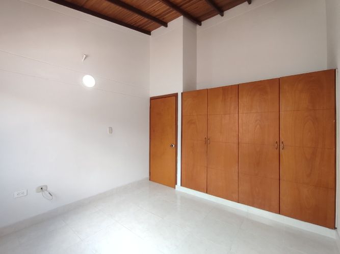 Casa de 3 alcobas en venta en Ub. La Floresta, Los Patios, 90 m² · foto 7 de 14