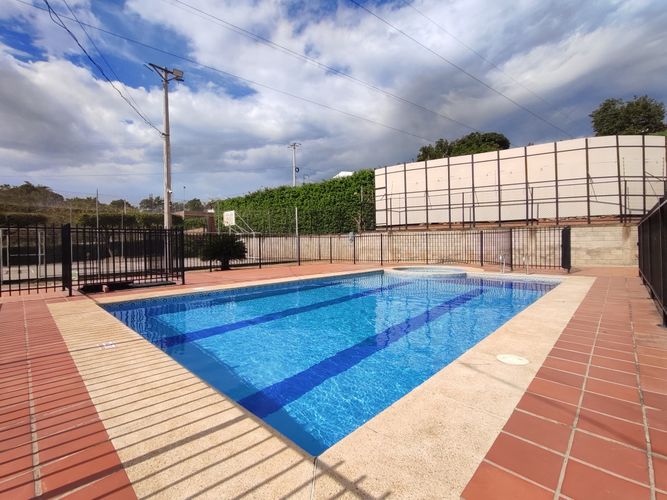 Casa de 3 alcobas en venta en Ub. La Floresta, Los Patios, 90 m² · foto 13 de 14