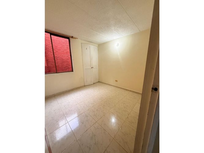 Apartamento en venta en Villas De Granada, Bogotá · foto 7 de 13