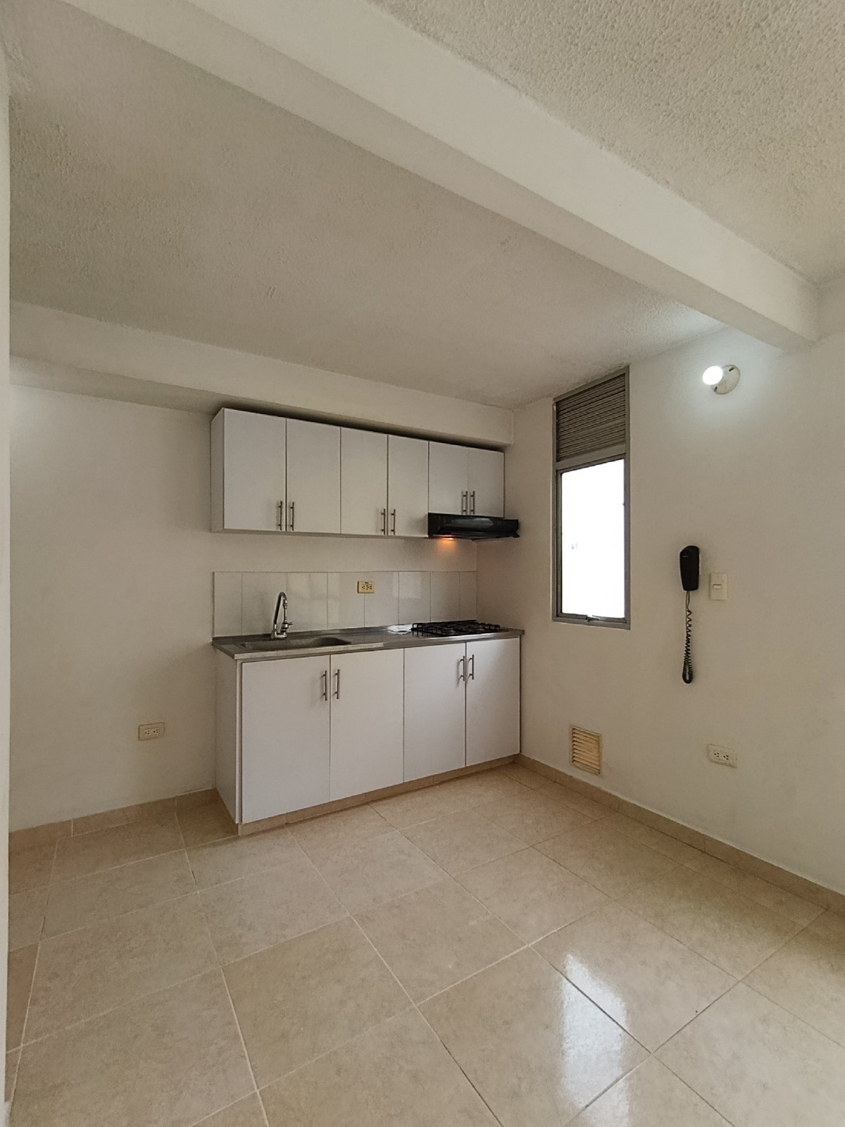 Apartamento en venta en Prados Del Este, Cúcuta · foto 2 de 12