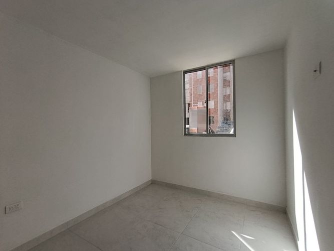 Apartamento de 2 alcobas en venta en Agualinda I, Los Patios, 47 m² · foto 3 de 12