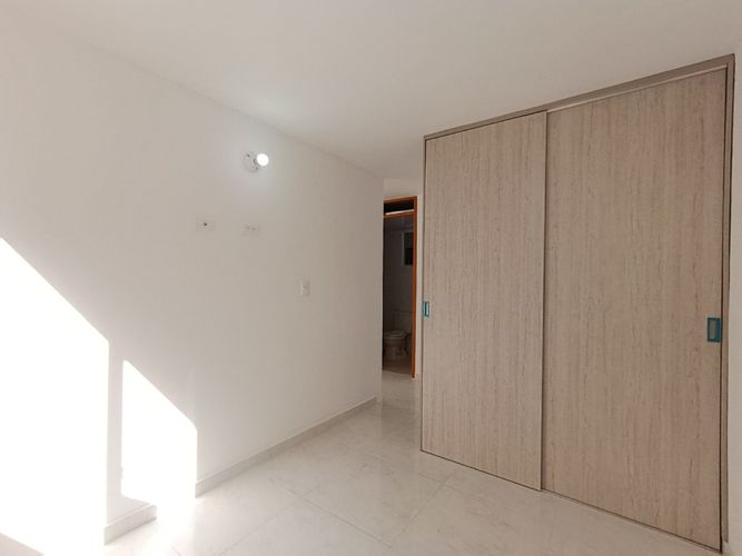 Apartamento de 2 alcobas en venta en Agualinda I, Los Patios, 47 m² · foto 4 de 12
