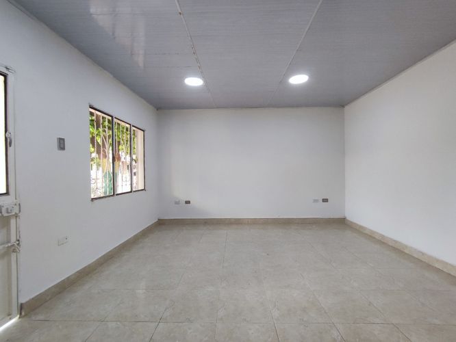 Bodega en venta en Cundinamarca, Cúcuta, 462 m² · foto 3 de 8