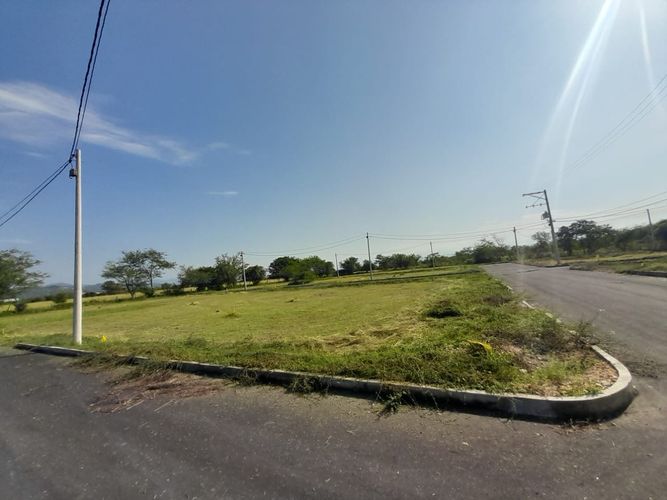 Lote en venta en Ricaurte, 98 m² · foto 16 de 18