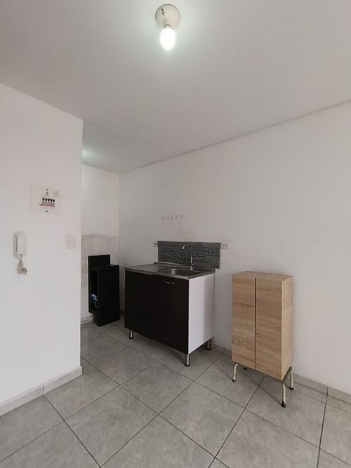 Apartamento de 3 alcobas en venta en Conjunto Cerrado Firenze, Villa del Rosario, 48 m² · foto 2 de 10