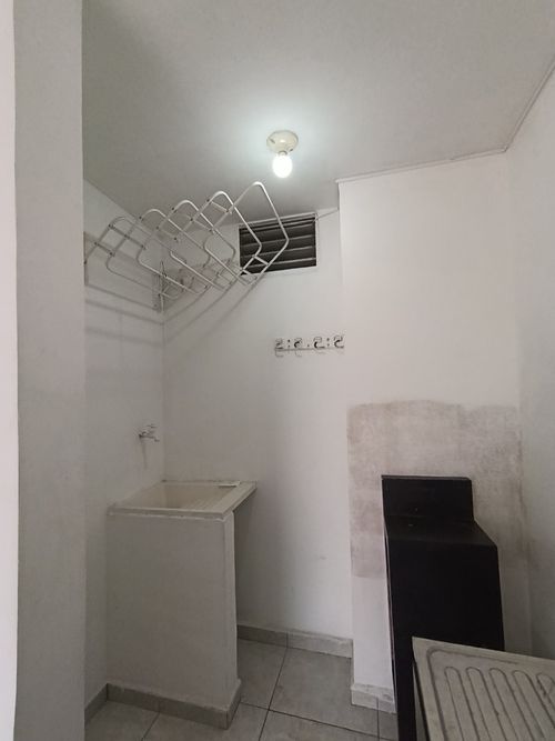 Apartamento de 3 alcobas en venta en Conjunto Cerrado Firenze, Villa del Rosario, 48 m² · foto 8 de 10