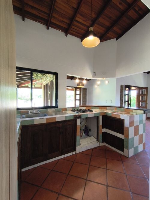 Casa de 2 alcobas en venta en California, Los Patios, 160 m² · foto 4 de 11