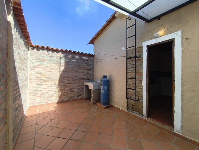 Casa de 2 alcobas en venta en California, Los Patios, 160 m² · foto 11 de 11