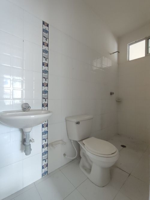 Casa de 6 alcobas en venta en Torcoroma, Cúcuta, 180 m² · foto 8 de 9