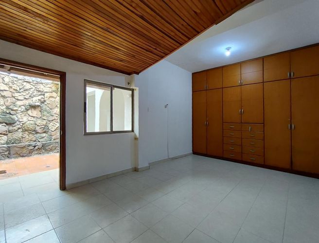 Casa de 5 alcobas en venta en Carora, Cúcuta, 202 m² · foto 4 de 18
