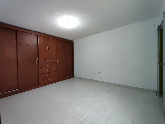 Casa de 5 alcobas en venta en Carora, Cúcuta, 202 m² · foto 8 de 18