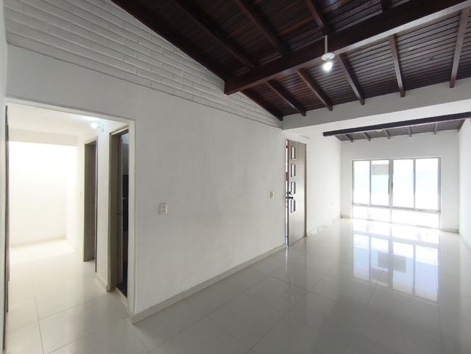 Casa de 3 alcobas en venta en Villa Antigua, Villa del Rosario, 99 m² · foto 3 de 13