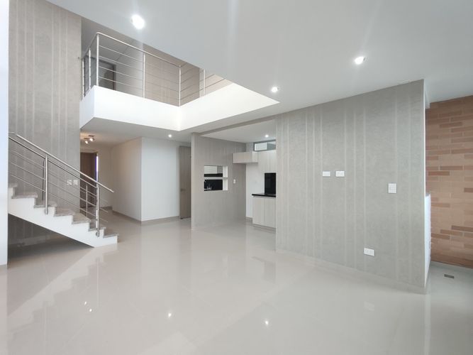 Apartamento de 3 alcobas en venta en Los Veleros B, Los Patios, 220 m² · foto 2 de 24