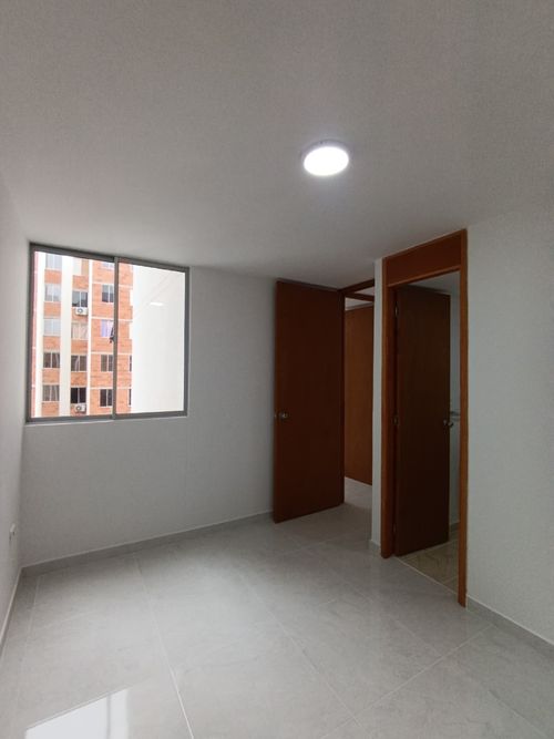 Apartamento de 2 alcobas en venta en Chaparral, Los Patios, 54 m² · foto 5 de 7