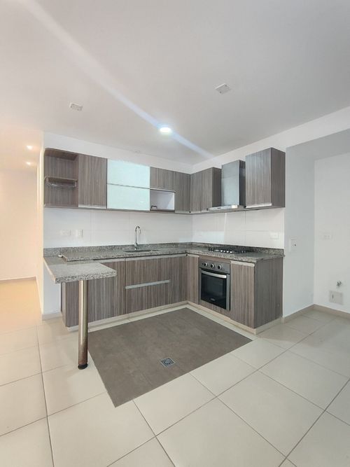 Casa de 3 alcobas en venta en Caobos, Cúcuta, 340 m² · foto 2 de 19