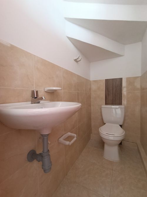 Casa en venta en Prados Del Este, Cúcuta · foto 3 de 11