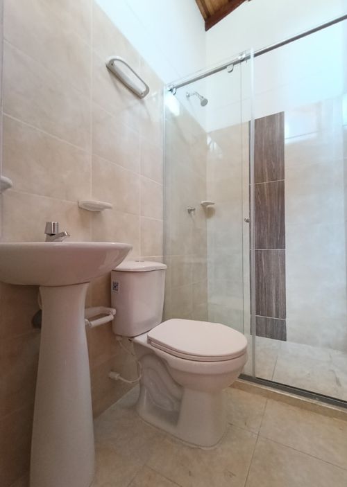 Casa en venta en Prados Del Este, Cúcuta · foto 5 de 11