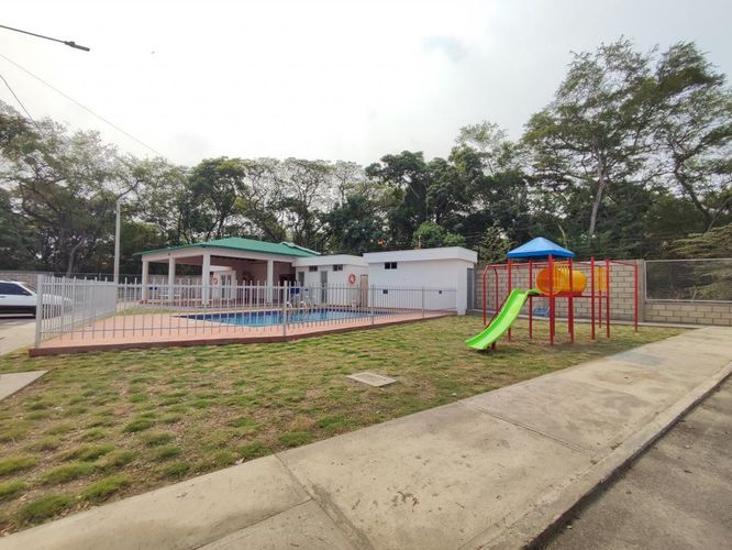 Casa en venta en Prados Del Este, Cúcuta · foto 10 de 11
