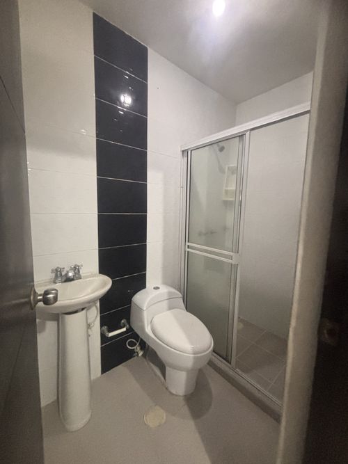 Casa de 5 alcobas en venta en Ciudad Real, Cali, 320 m² · foto 8 de 24