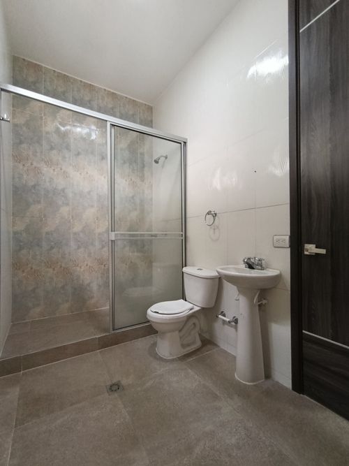 Casa de 4 alcobas en venta en Bellavista, Cúcuta, 210 m² · foto 12 de 16