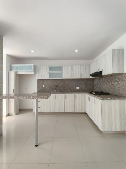 Casa de 3 alcobas en venta en La Floresta, Los Patios, 120 m² · foto 2 de 19